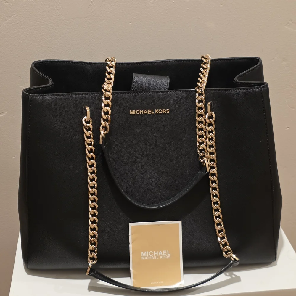 Michael Kors Black Tote Bag - Picture 13 of 15